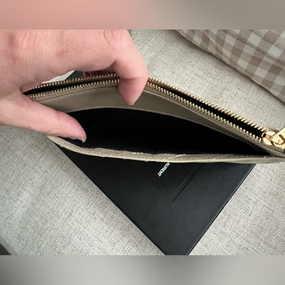 Authentic YSL Pouch Monogram Bill Pouch in Grain de Poudre- Sea Salt, NWT - Picture 3 of 6